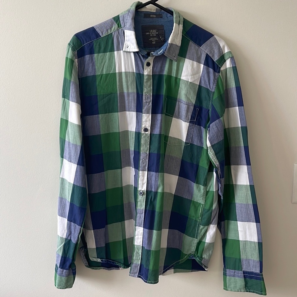 Block Print Fitted Button Down by H&M. Medium